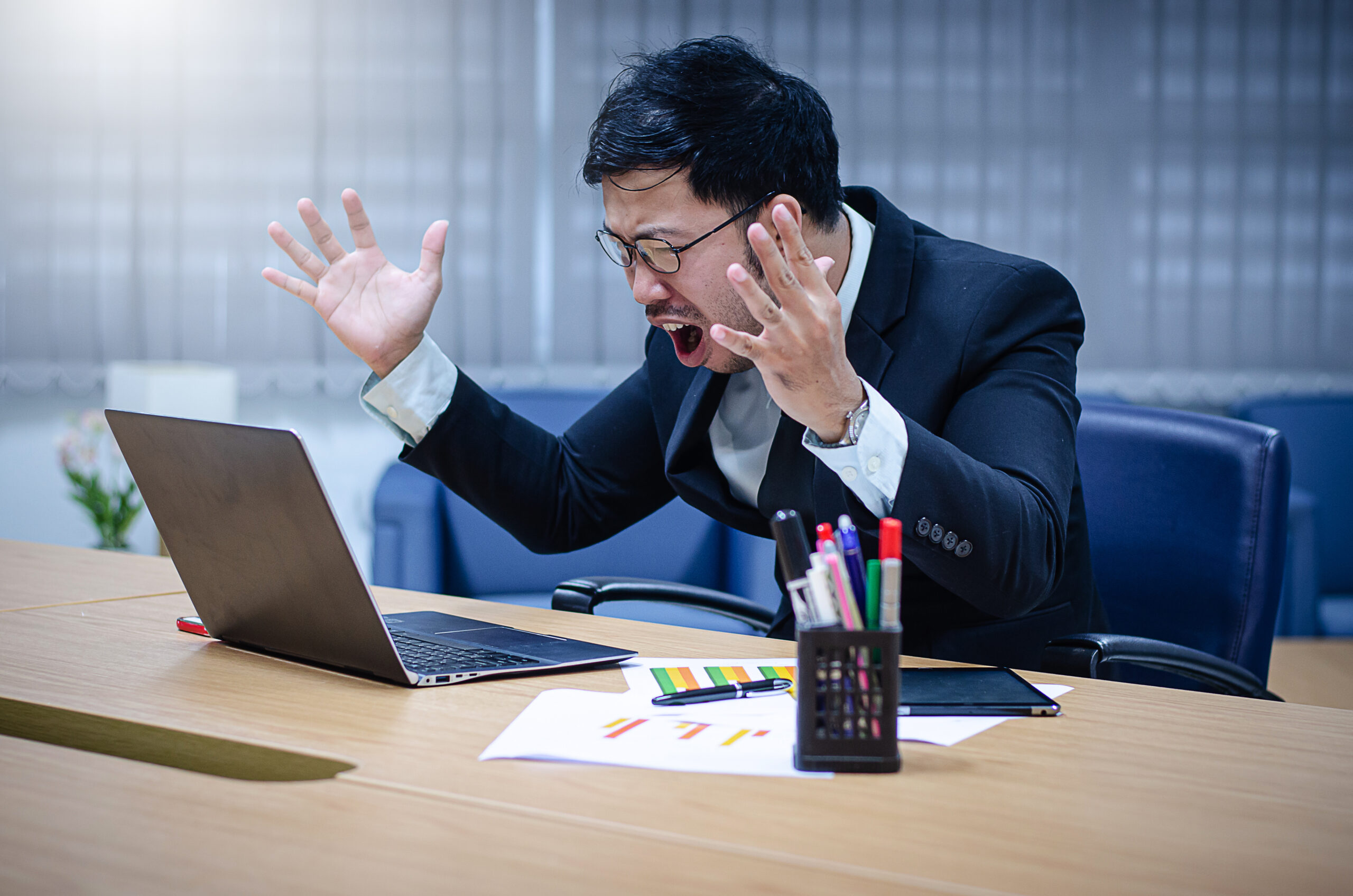 Asian stock surfers with stress at work